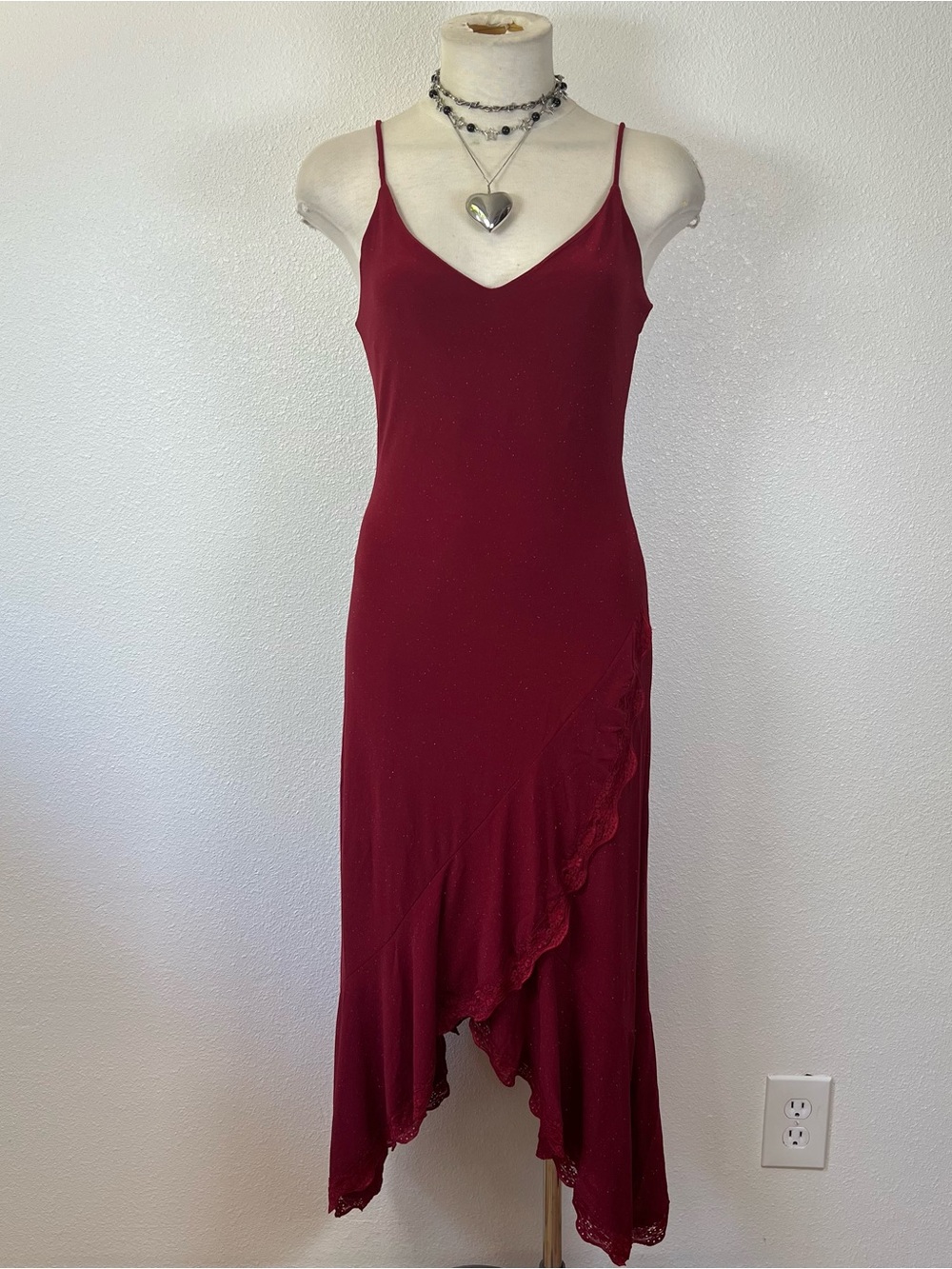 Vintage Evening Red/Burgundy Spaghetti Strap Asymmetrical Dress With Lace Trim